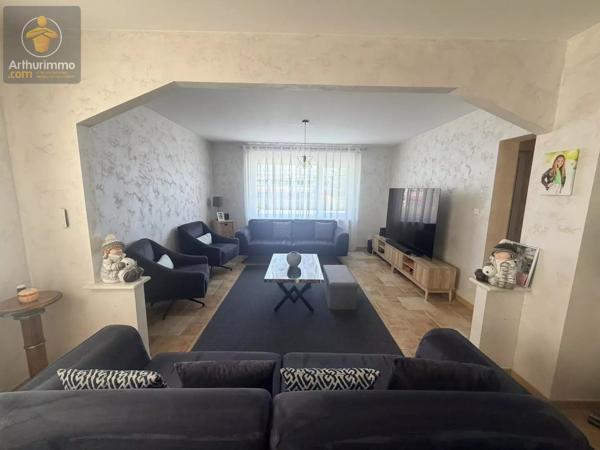 Vente                                                      Maison
                        
                     8 pièces                      200 m2                     à Metz