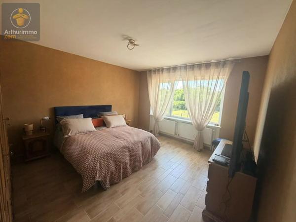 Vente                                                      Maison
                        
                     8 pièces                      200 m2                     à Metz