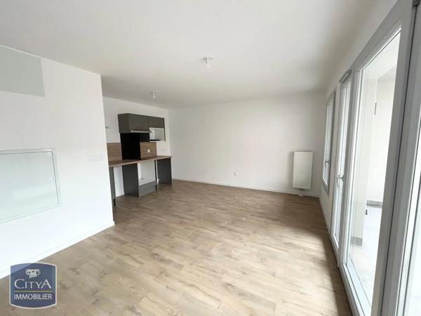 Appartement à louer 2 pièces 42.39m² Valenciennes (59300)