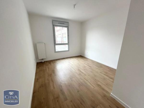 Appartement à louer 2 pièces 42.39m² Valenciennes (59300)