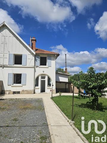 Maison de ville 3 pièces de 55 m² à La Couronne (16400)