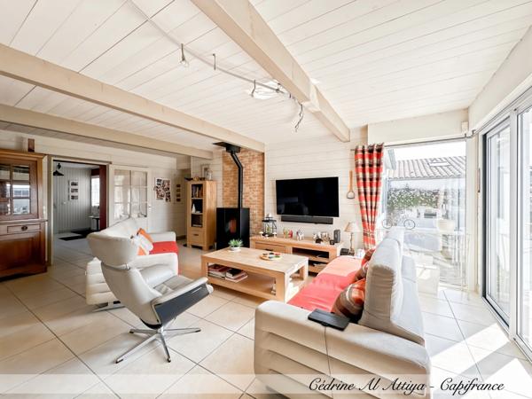 Maison à vendre à Puilboreau de plain-pied, 7 pièces, 175m2, jardin et garage