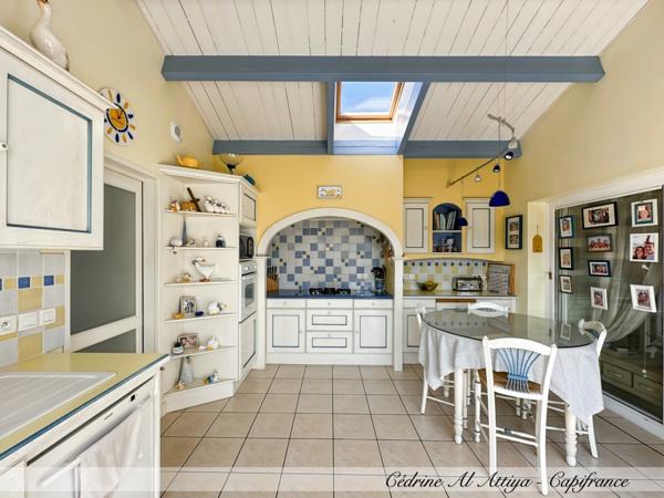 Maison à vendre à Puilboreau de plain-pied, 7 pièces, 175m2, jardin et garage
