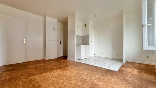 Appartement Corbeil Essonnes 2 pièce(s) 40.10 m2