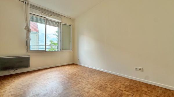 Appartement Corbeil Essonnes 2 pièce(s) 40.10 m2