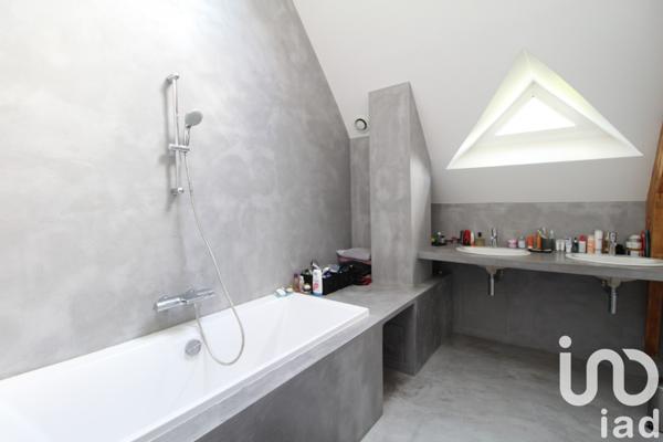 Maison 7 pièces de 185 m² à Cormeilles-en-Parisis (95240)