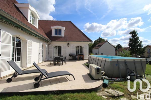 Maison 7 pièces de 185 m² à Cormeilles-en-Parisis (95240)