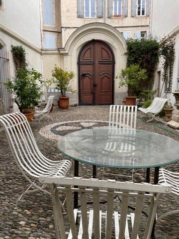 Vente garage 25m² et studio de 14m² + mezzanine 11m² coeur de ville de Béziers