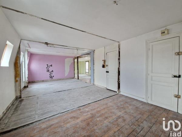 Appartement 5 pièces de 100 m² à Courbevoie (92400)