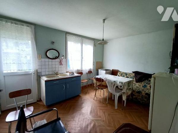 NOUVEAUTE - SEULEMENT CHEZ TRENTE CINQ NOTAIRES -  A proximité immédiate du centre-ville, dans ...