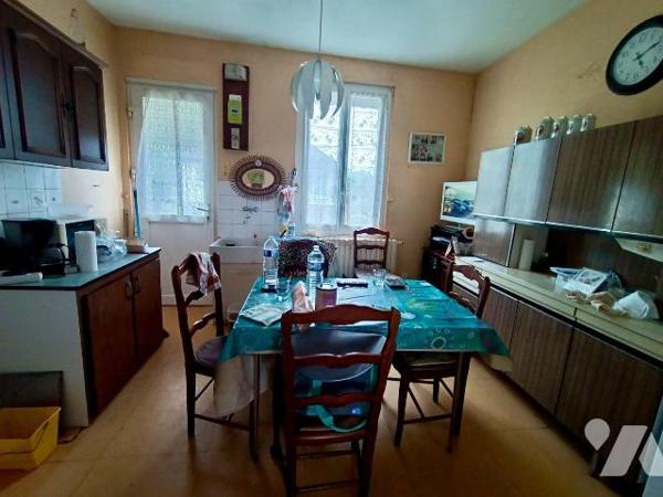 NOUVEAUTE - SEULEMENT CHEZ TRENTE CINQ NOTAIRES -  A proximité immédiate du centre-ville, dans ...