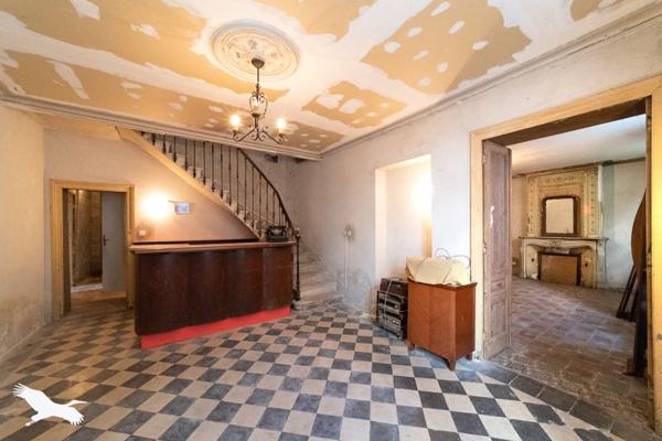 Maison à vendre |  Saint-Savin |  5 pièces | 200 m²