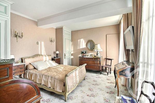 Maison à vendre  17 pièces - 413 m2 CHATEAU THIERRY - 02