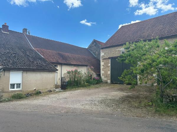 Maison à vendre 5 pièces proche de POUILLY EN AUXOIS (21) - VITTEAUX (21)