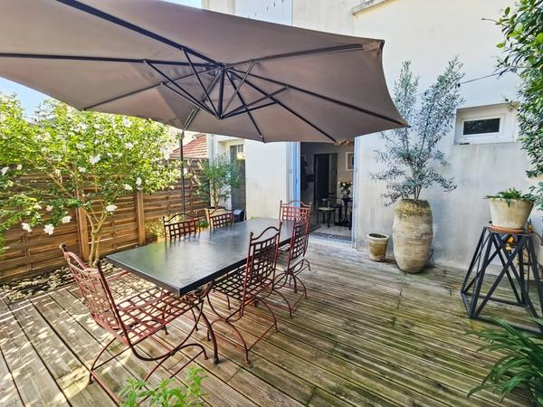 MMaison de ville de caractère avec garage et terrasse – Quartier Palissy à Agen