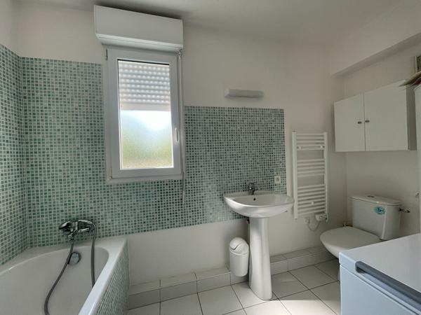 A vendre à Vannes appartement une chambre une place de parking