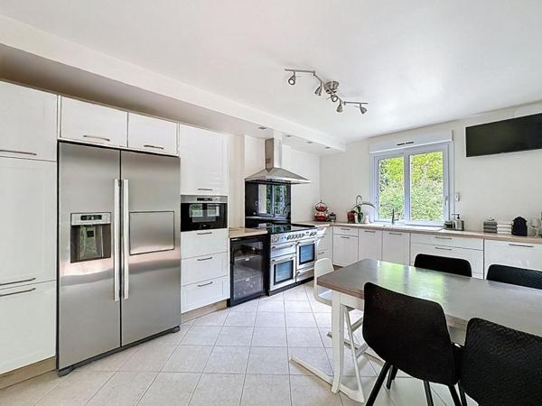 PROPRIÉTÉ D'EXCEPTION -  241m2 -  SPA PRIVATIF  de 93m2 en plus - SANS VIS-À-VIS  DPE C - LISIÈRE DU BOIS