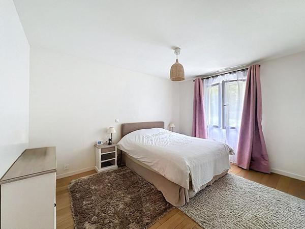 PROPRIÉTÉ D'EXCEPTION -  241m2 -  SPA PRIVATIF  de 93m2 en plus - SANS VIS-À-VIS  DPE C - LISIÈRE DU BOIS