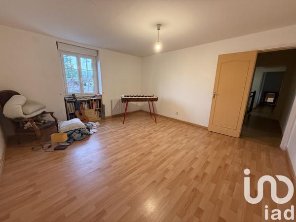 Maison 6 pièces de 136 m² à Huillé (49430)