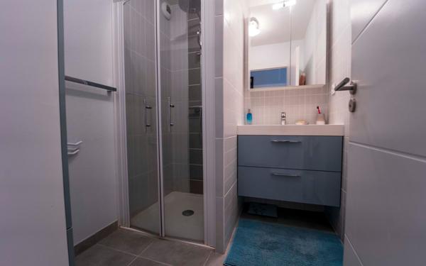 Appartement à vendre    2 pièces • 60 m2 Nîmes