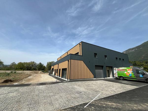 Bureaux à Chignin 69,34 m2 idéalement situé