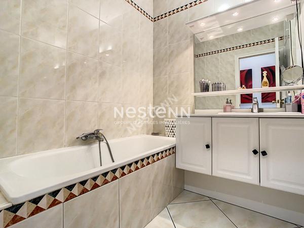 APPARTEMENT T6 - AVRILLE VAL D OR - DEUX BALCONS - GARAGE