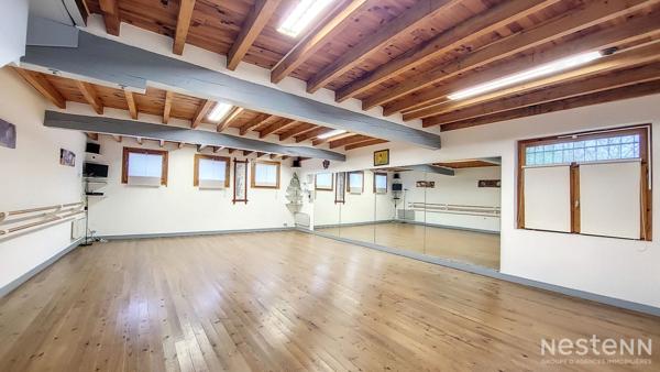 A Vendre Ensemble immobilier de 177 m² dans rue calme au centre-ville d'Eauze