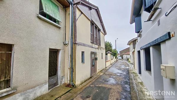 A Vendre Ensemble immobilier de 177 m² dans rue calme au centre-ville d'Eauze