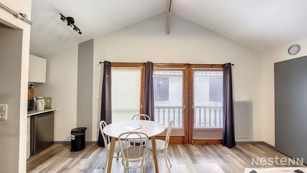 A Vendre Ensemble immobilier de 177 m² dans rue calme au centre-ville d'Eauze