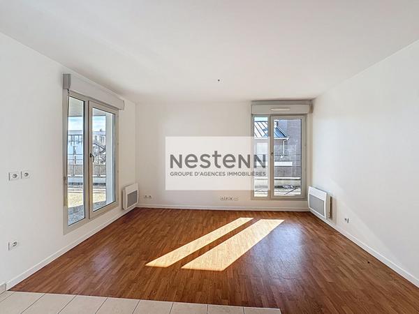 Appartement 2 pièces 44 m² en dernier étage - Terrasse privative de 72 m² - Place de parking en sous-sol