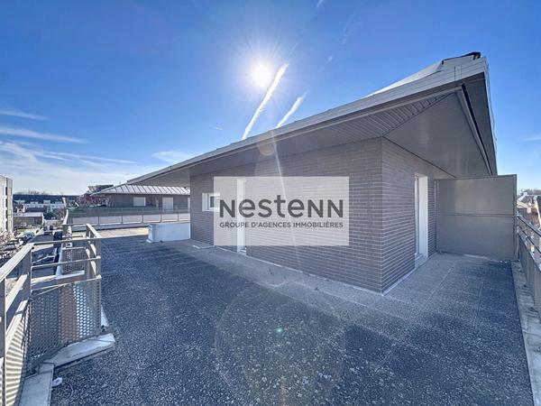 Appartement 2 pièces 44 m² en dernier étage - Terrasse privative de 72 m² - Place de parking en sous-sol