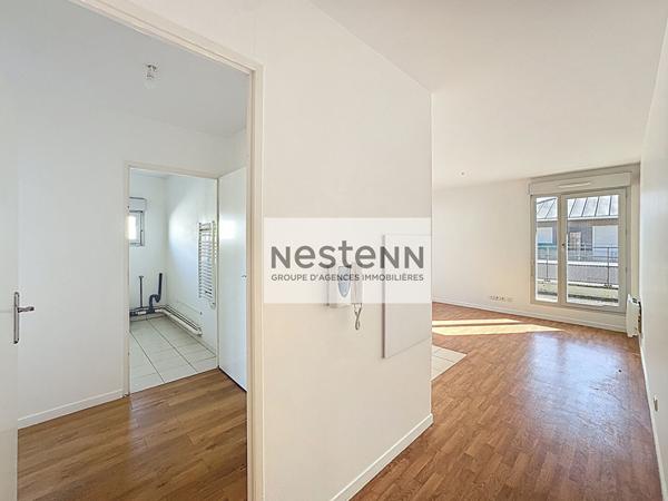 Appartement 2 pièces 44 m² en dernier étage - Terrasse privative de 72 m² - Place de parking en sous-sol