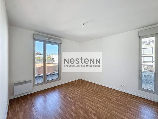 Appartement 2 pièces 44 m² en dernier étage - Terrasse privative de 72 m² - Place de parking en sous-sol