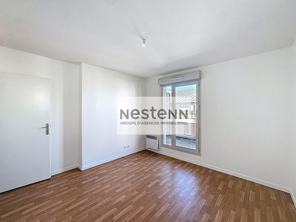 Appartement 2 pièces 44 m² en dernier étage - Terrasse privative de 72 m² - Place de parking en sous-sol