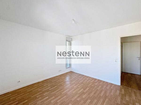 Appartement 2 pièces 44 m² en dernier étage - Terrasse privative de 72 m² - Place de parking en sous-sol