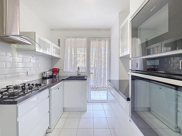 T4 rénové - 71,93 m² - Résidence Parc des Roses - Marseille 13013