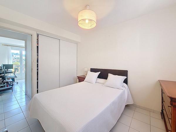 T4 rénové - 71,93 m² - Résidence Parc des Roses - Marseille 13013