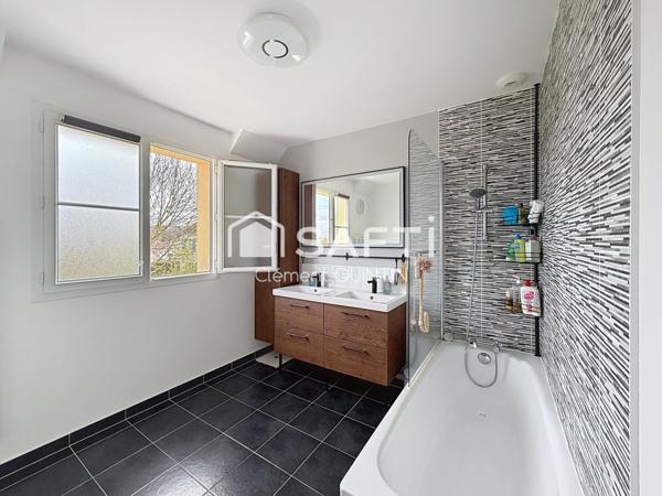 LA BOISSIÈRE – CONSTRUCTION 2014, FINITIONS IRRÉPROCHABLES