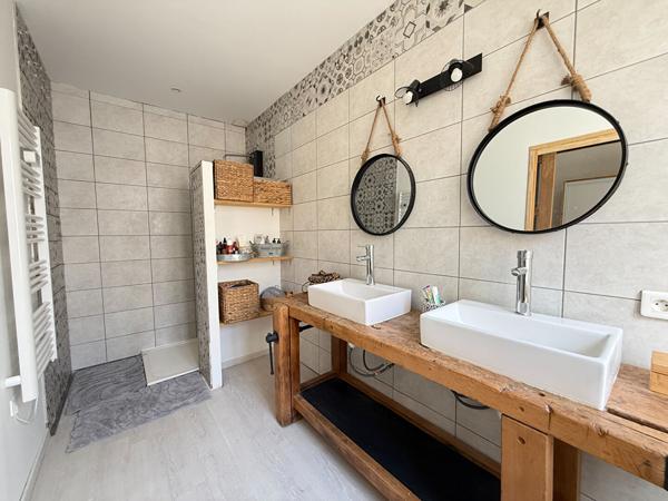 47110 SAINTE LIVRADE SUR LOT Maison de ville rénovée à Ste Livrade