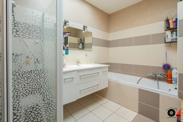 Maison de plain pied à Trélazé 3 chambres avec jardin