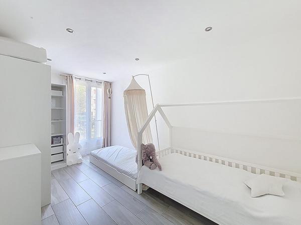 Appartement Marseille 3 pièce(s) 81.22 m2