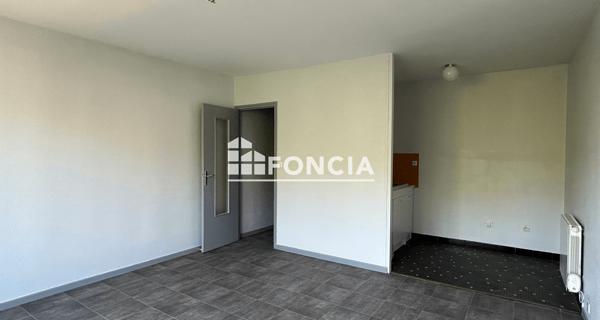 Location Studio 30.91 m² - Rethel 08300