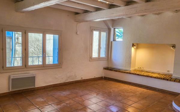 Maison à vendre    4 pièces • 76,41 m2 Barbentane