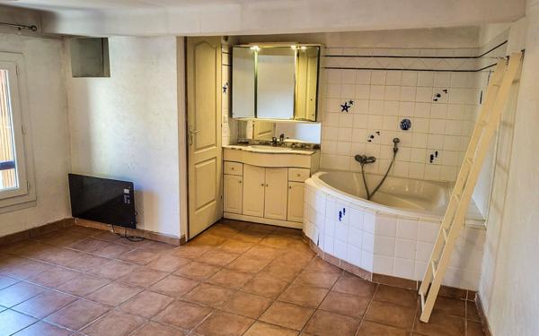 Maison à vendre    4 pièces • 76,41 m2 Barbentane