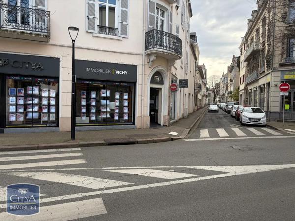 Local commercial à louer 250m²