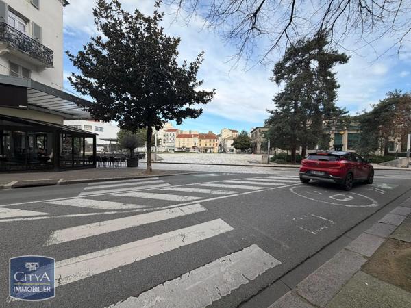 Local commercial à louer 250m²