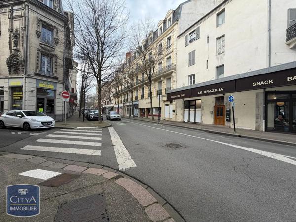 Local commercial à louer 250m²