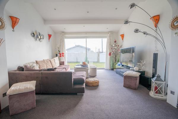 Maison Maison Familiale - 142.46 m2 - 5 Chambres - Saint-Médard-en-Jalles 142.46 m²