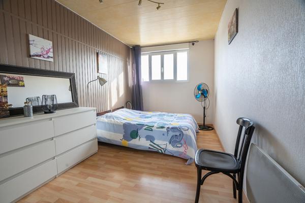 Maison Maison Familiale - 142.46 m2 - 5 Chambres - Saint-Médard-en-Jalles 142.46 m²