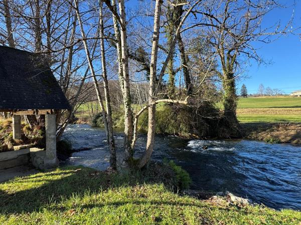 Belle demeure de charme meublée de 180m² / jardin